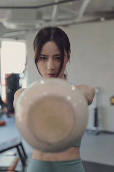男女打扑克摇床